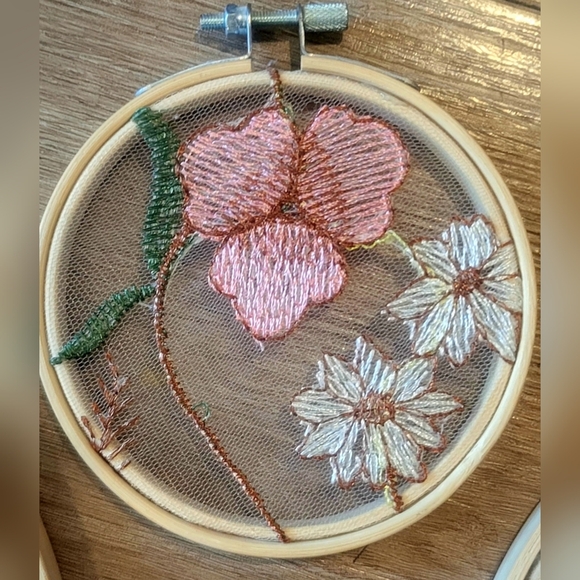Handcrafted Floral Embroidered Tulle Embroidery Hoops - Picture 4 of 4
